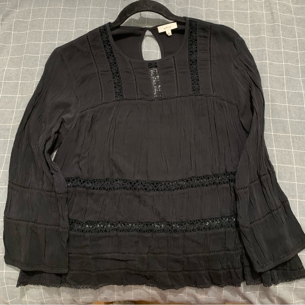 WILFRED EMBROIDERY DETAIL BLOUSE